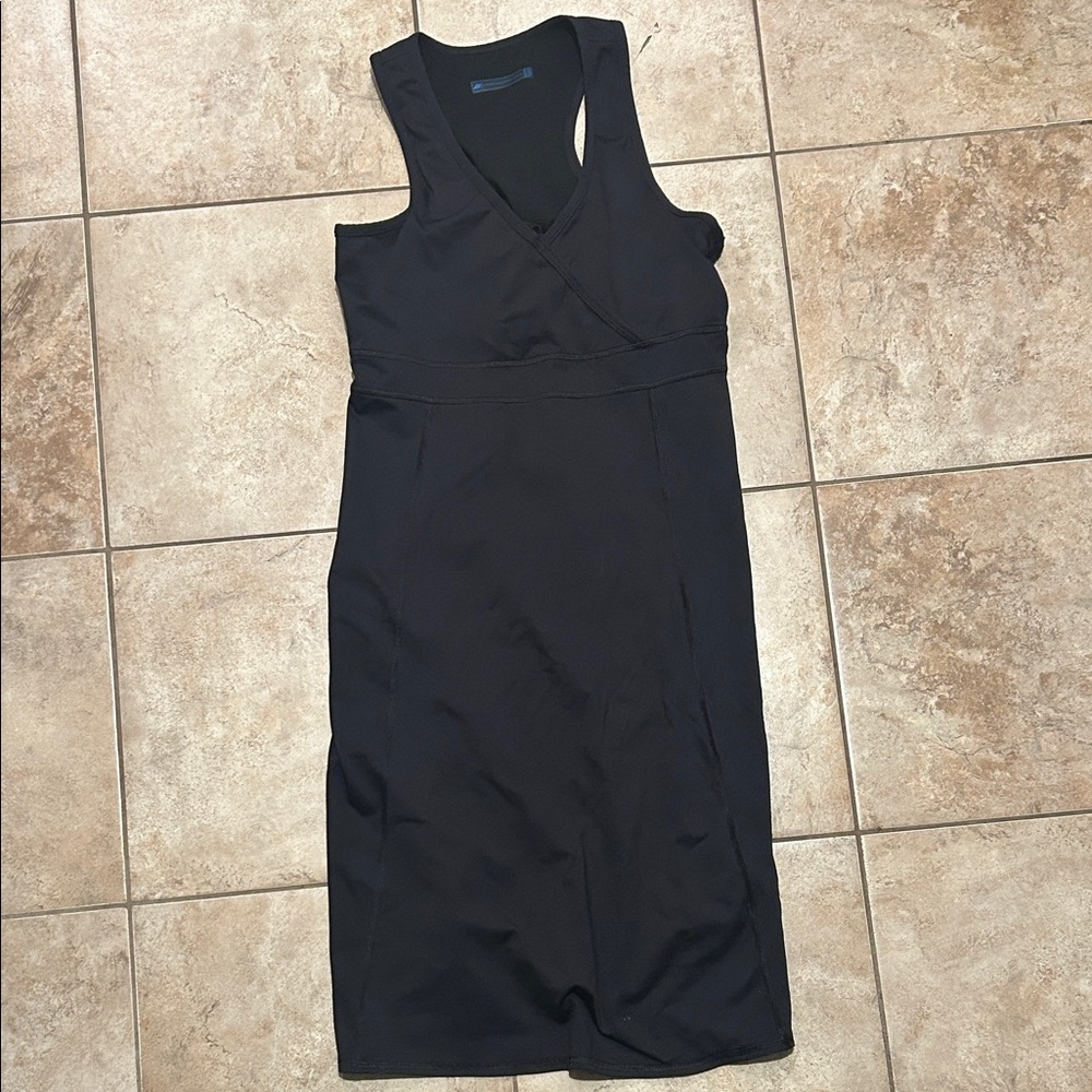 EMS athleisure, sweat wicking  dress size medium